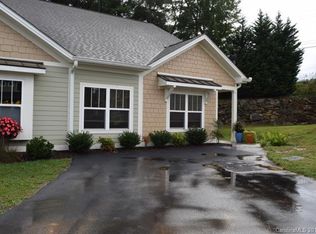 59 Fox Briar Dr, Fletcher, NC 28732