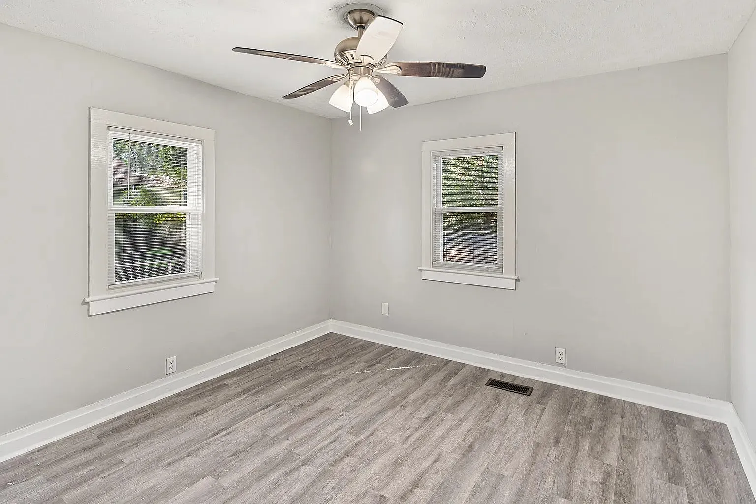 2813 Royal Street - 1 — Photo 2