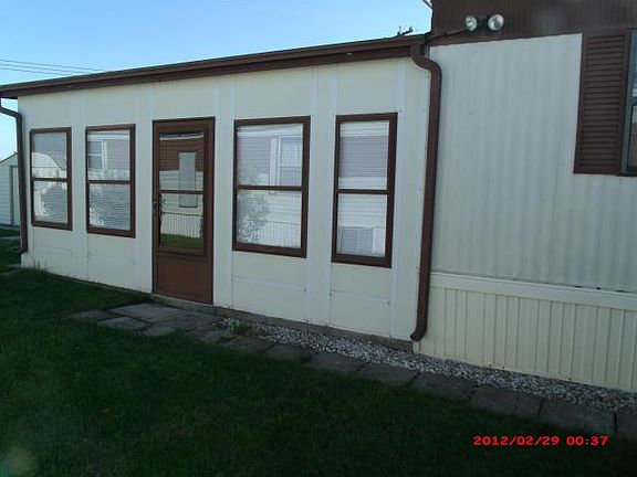 3rd image of 5478 Cartwright Ln E