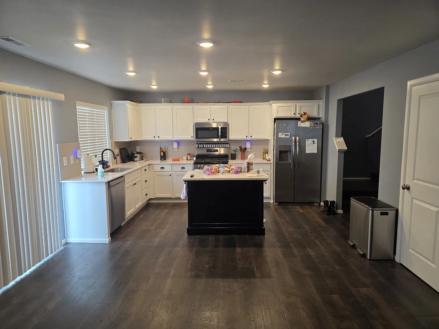 3 bed, 1880 sqft, $2,100 — Photo 4