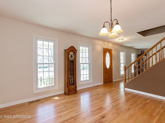 5th image of 501 Majestic Ct