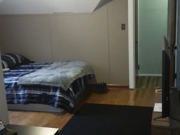 9306 Bancroft Ave, Cleveland, OH 44105