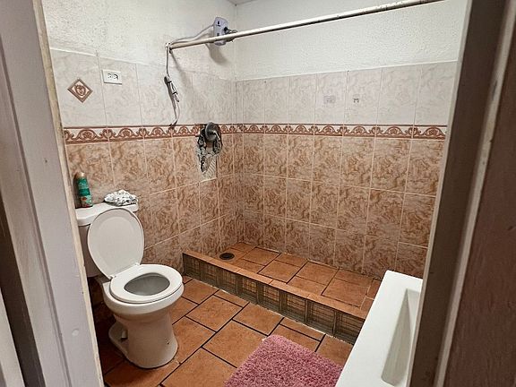 Unit Photo