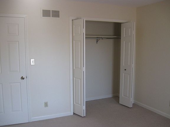 5th image of 186 Saint Matthews Ave