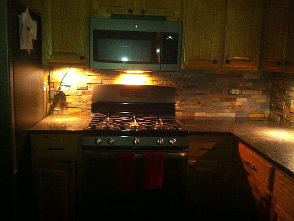5th image of 161 Bridlewood Cir