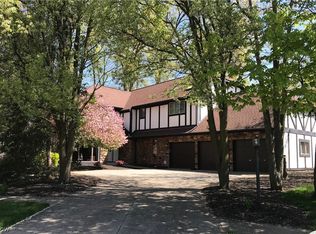 21440 Creekside Dr, Strongsville, OH