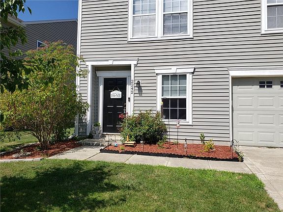 3rd image of 2242 Bridlewood Dr
