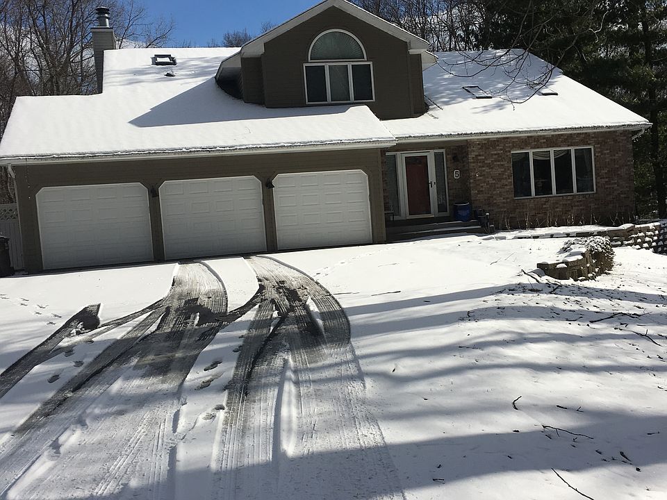 1st image of 5 White Pine Ln