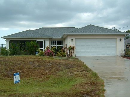1st image of 3716 NE 14th Pl
