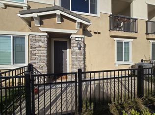 16571 Wyndham Ln #9, Fontana, CA 92336