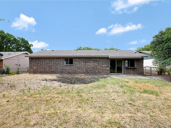 5th image of 1007 Fairfax Ct