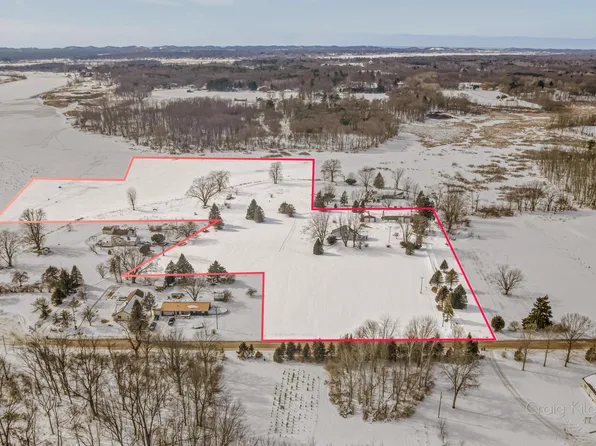 15425 132nd Ave, Nunica, MI 49448