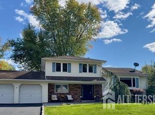 2 Putnam Rd, East Brunswick, NJ 08816