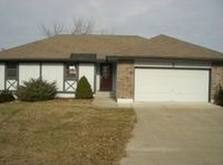 1200 SW 26th St, Blue Springs, MO 64015