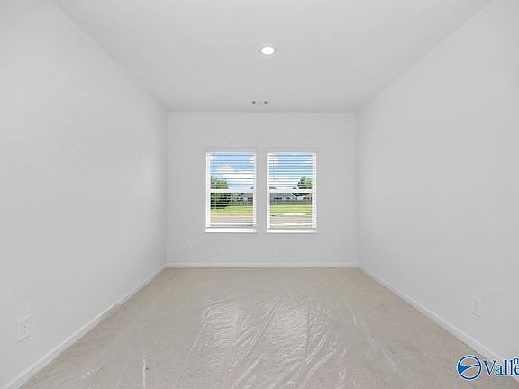 5th image of 16261 Bingley Dr