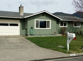 788 NW Carol Dr, Grants Pass, OR