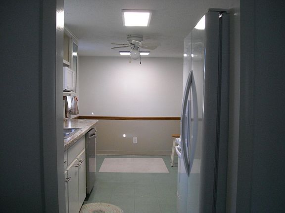 4th image of 13722 E Anderson Dr