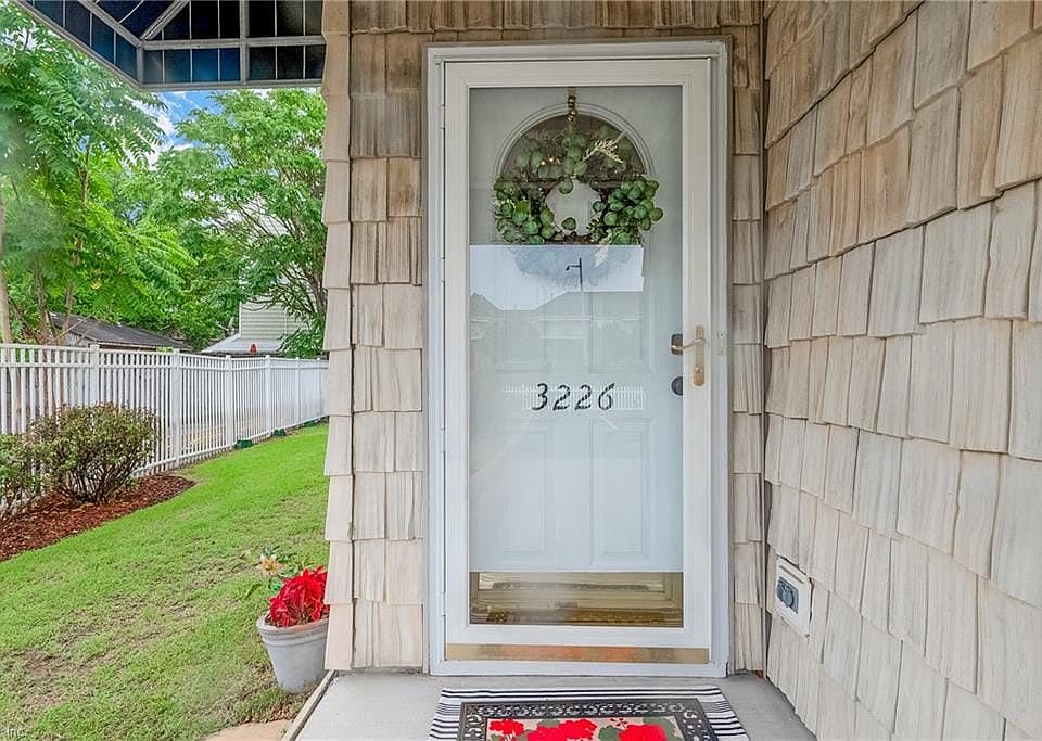 1st image of 3226 Shore Dr