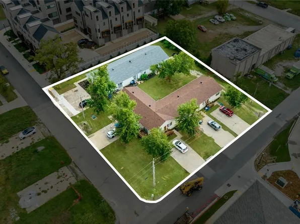 403 SE F St, Bentonville, AR 72712