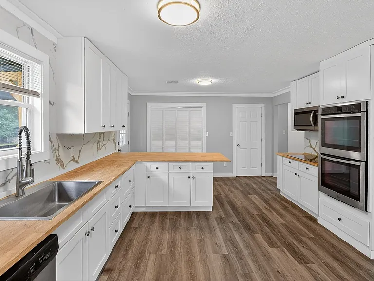 78 Misty Dr — Photo 16