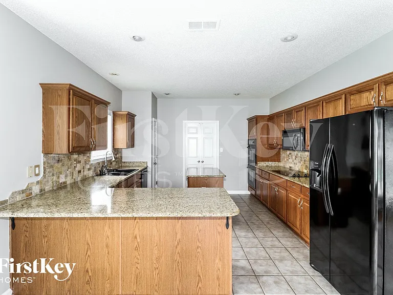 9971 Bloomsbury Ave — Photo 7