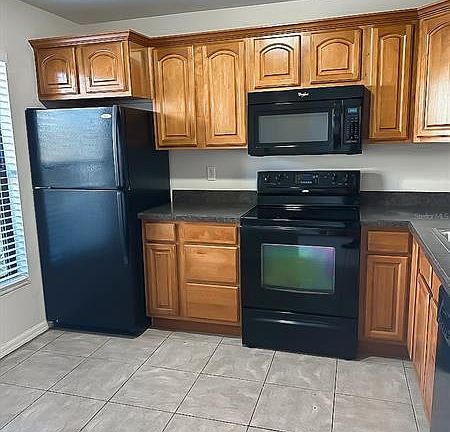 3rd image of 1620 Little River Dr #15