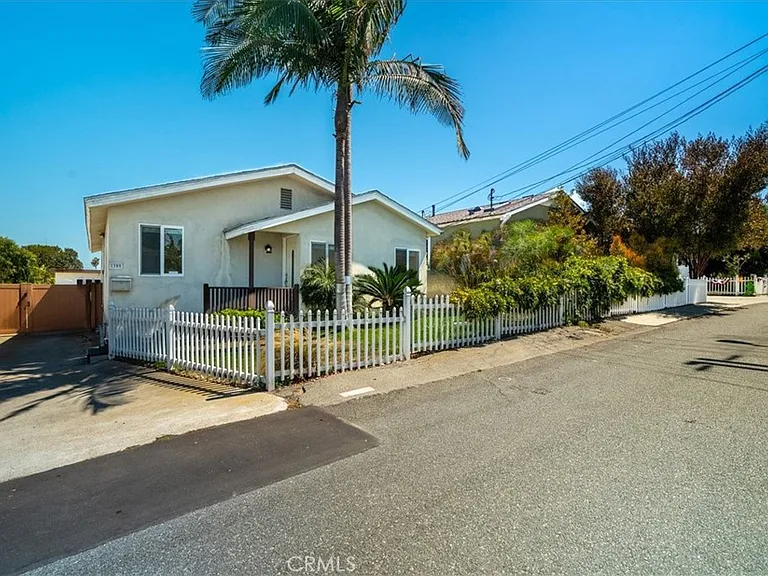 1108 Palm Ln — Photo 35