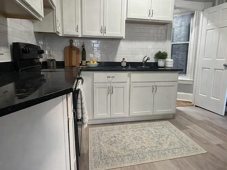 4 North State Street — Photo 13