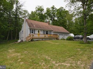 38 Groff Rd, Bechtelsville, PA 19505