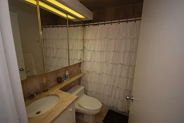 Rented by Luxury Habitat | media 26