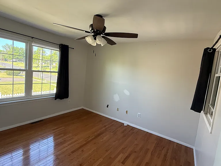 235 Village Green Ln — Photo 26