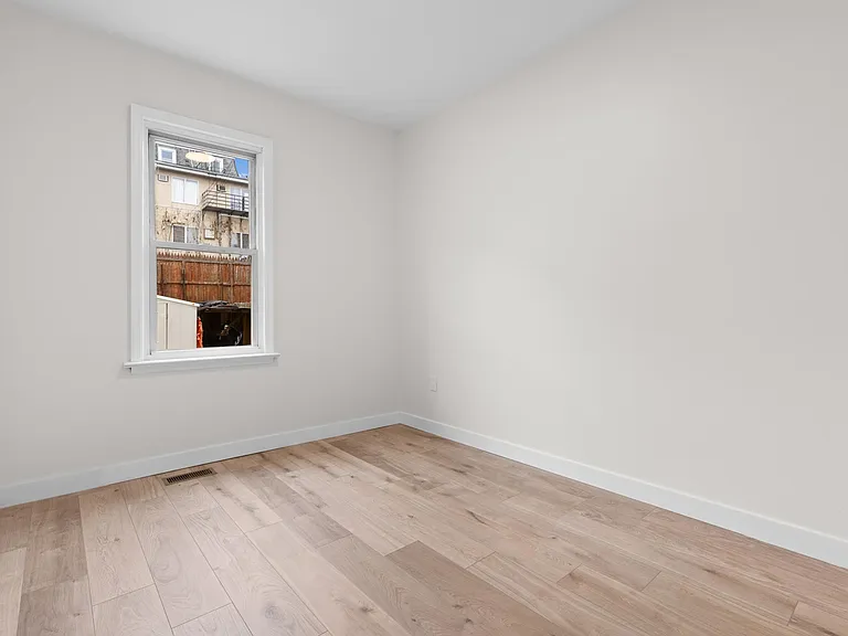 3 Edison Pl #1 — Photo 11