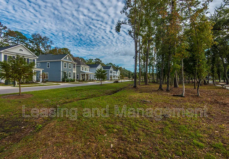 2000 Fleming Woods Rd — Photo 30