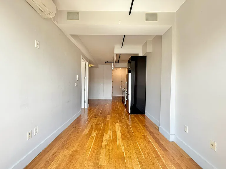 880 Dekalb Ave #4011 — Photo 5