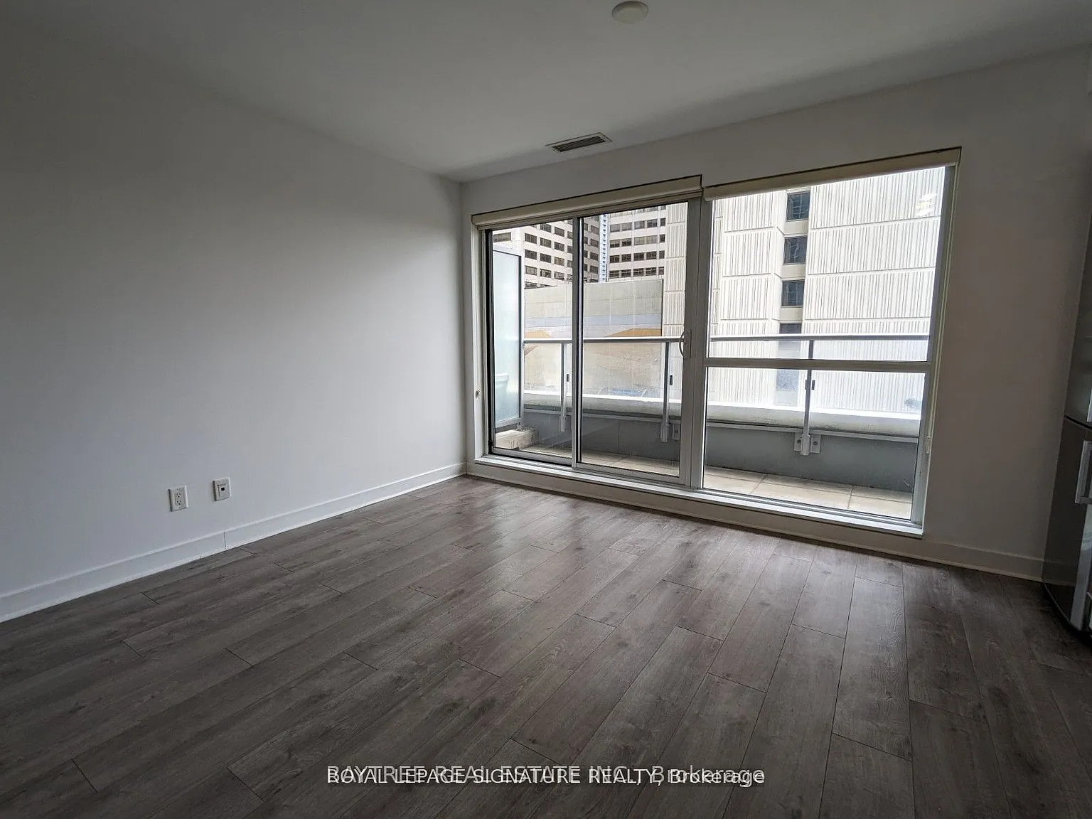 Neon Condos — Photo 3