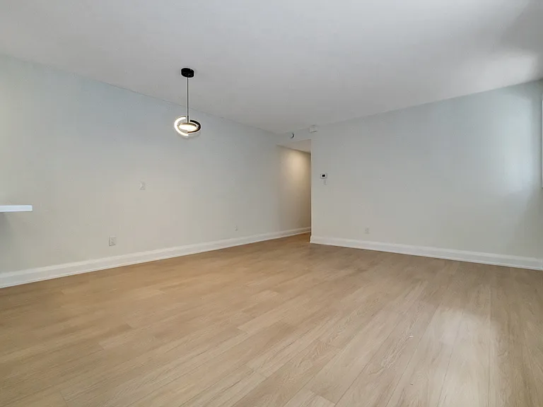 533 Broadhead Ave #B — Photo 15