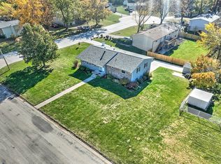 705 W Wildwood Dr, Mt Zion, IL 62549