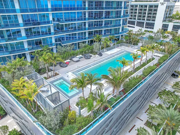 17550 Collins Ave #1002 — Photo 31