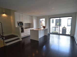 1932 Panama St, Philadelphia, PA 19103