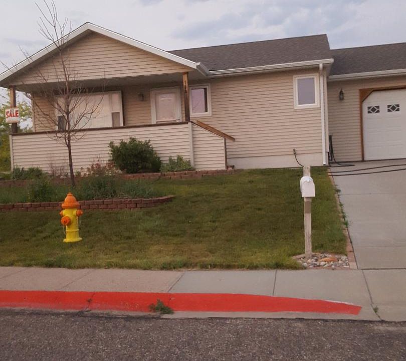 1st image of 198 East Dr