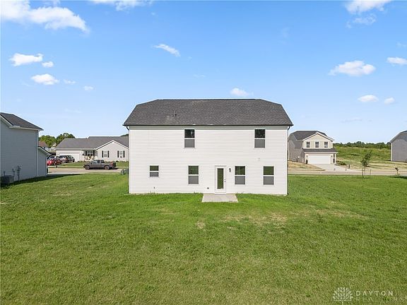 4th image of 775 Oakdale Dr