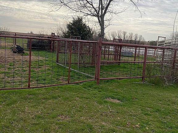 3rd image of 20572 N County Road 3300
