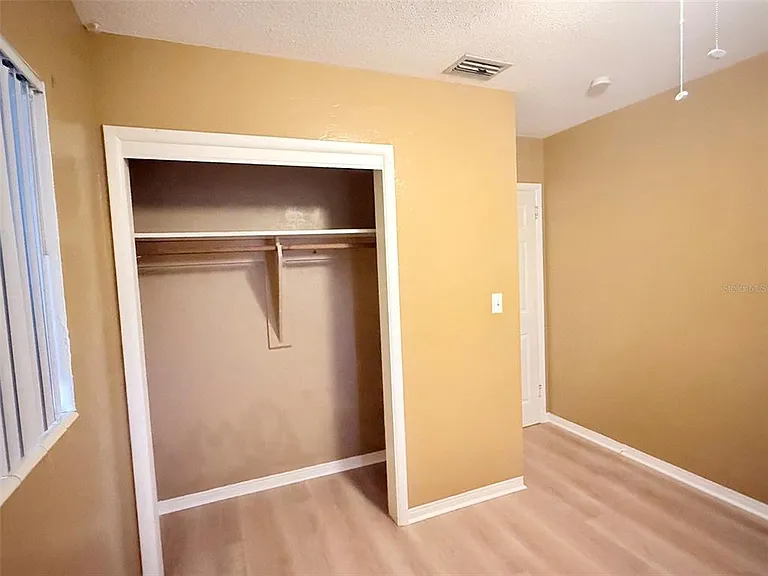 5541 Lown St N #SOUTH — Photo 18