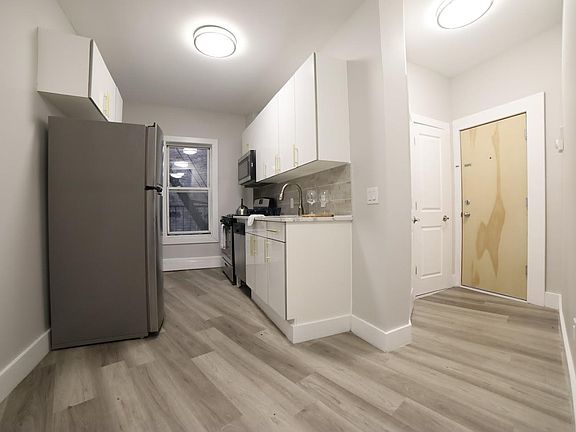 2nd image of 6 Tonnelle Ave #208W