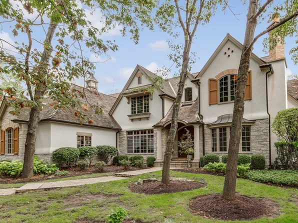 1701 Mansie Ct, Libertyville, IL 60048