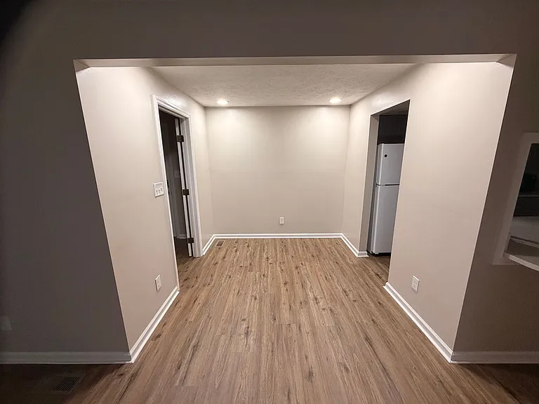 1325 Rosehaven Cir — Photo 15