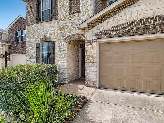 3rd image of 12406 Crockett Way