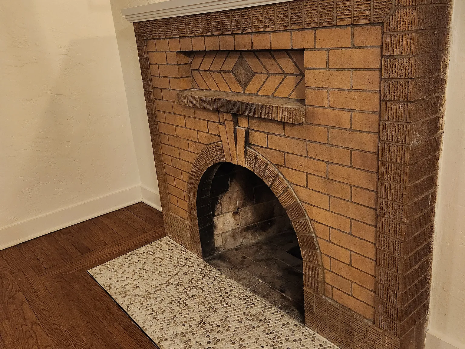 2 bed, 1.5 bath, 1300 sqft, $2,600 — Photo 4