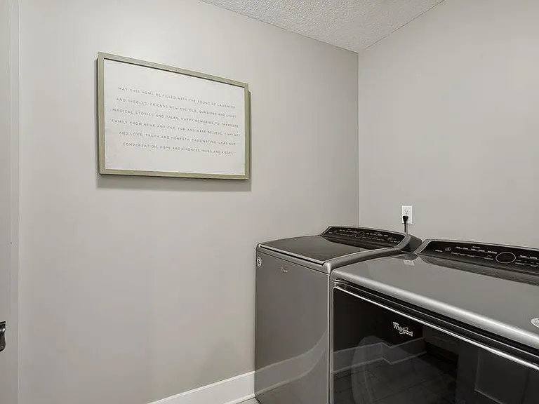 6004 Zenith Ave S — Photo 34