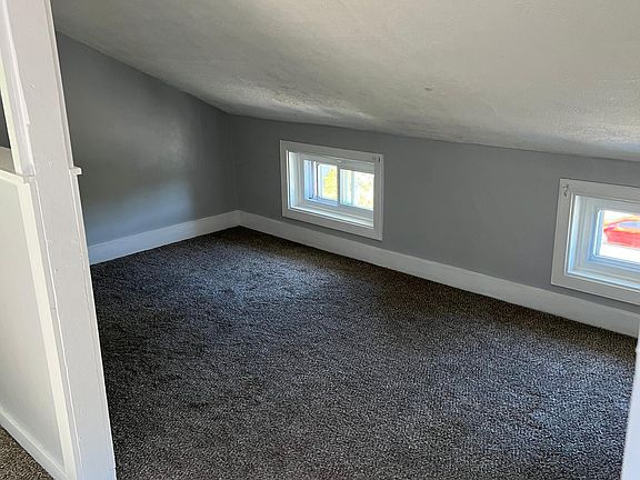 3rd image of 420 W 12th St #6